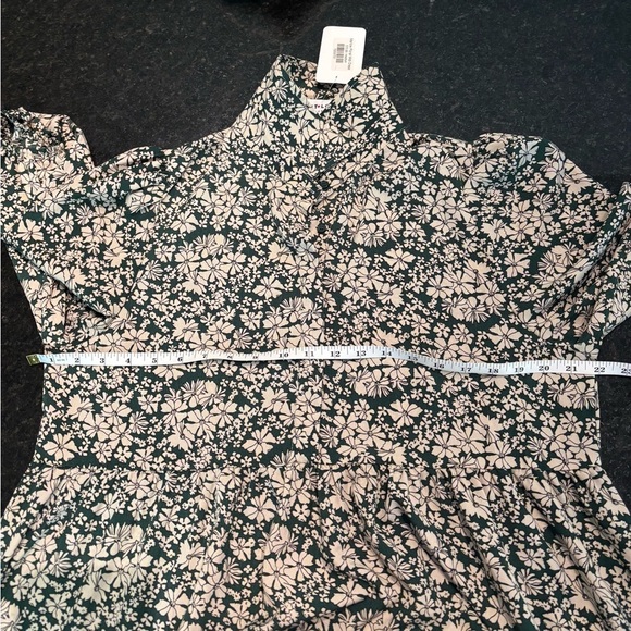 First Love green Puff Sleeve Midi Sundress - Picture 8 of 9